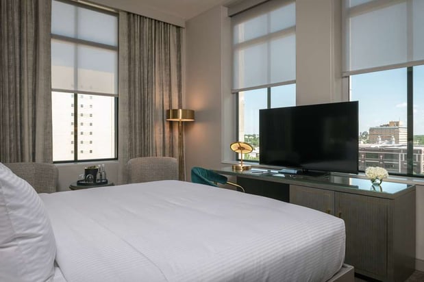 Images Tulsa Club Hotel, Curio Collection by Hilton
