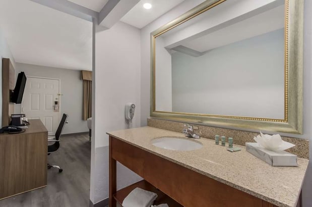 Images SureStay Plus by Best Western Tempe University