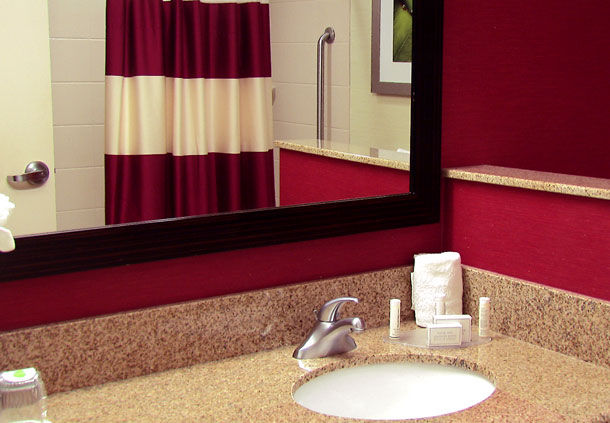 Courtyard by Marriott Memphis Collierville