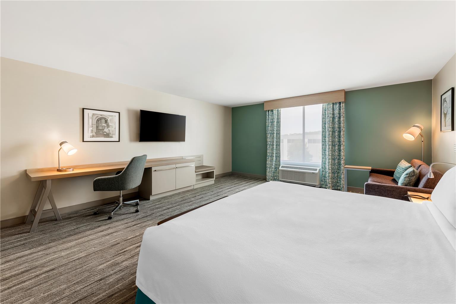 Guest room