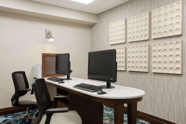 Images Homewood Suites by Hilton Kansas City-Airport