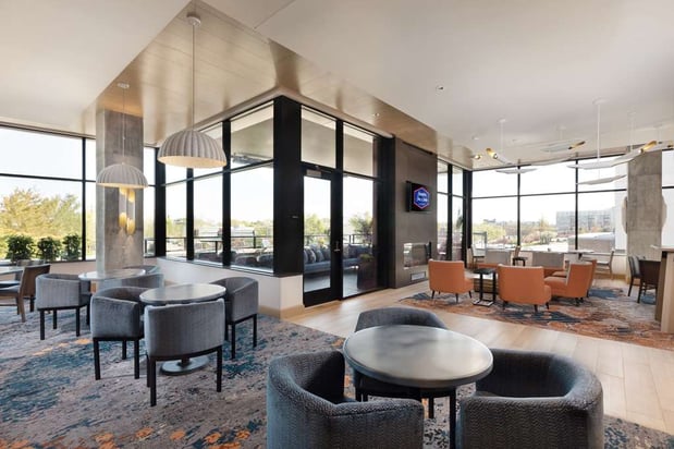 Images Hampton Inn & Suites Watertown Boston