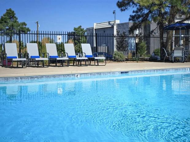 Images Wyoming Place Apartments