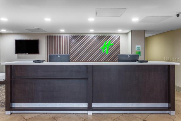 Images Holiday Inn Rockford(I-90&Rt 20/State St) by IHG