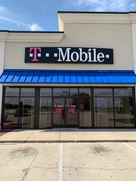 Exterior photo of T-Mobile Store at Hwy 377 & N Tarrant Pkwy, Fort Worth, TX