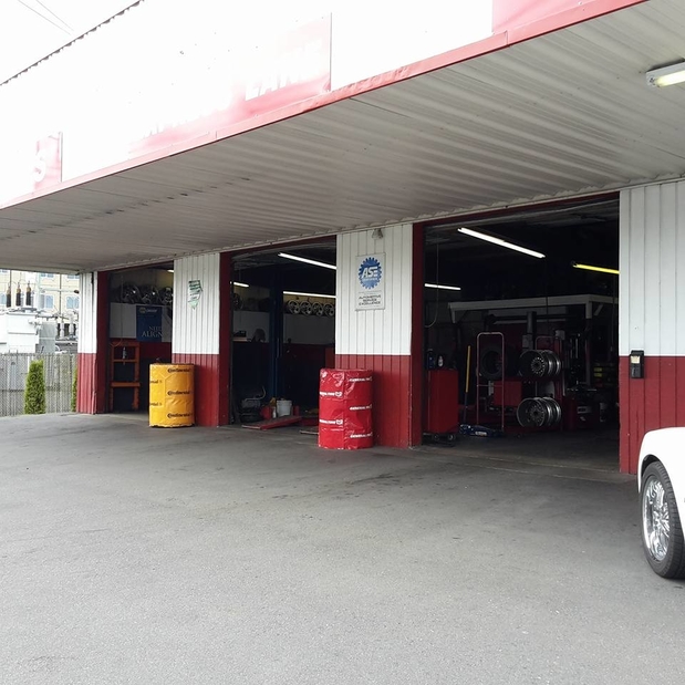 Images Fast Eddie's Tire Pros