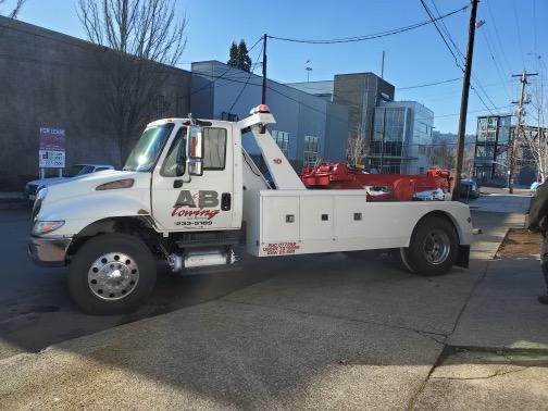 Providing expert car towing and roadside service! A&B Towing & Recovery Portland (503)233-5189