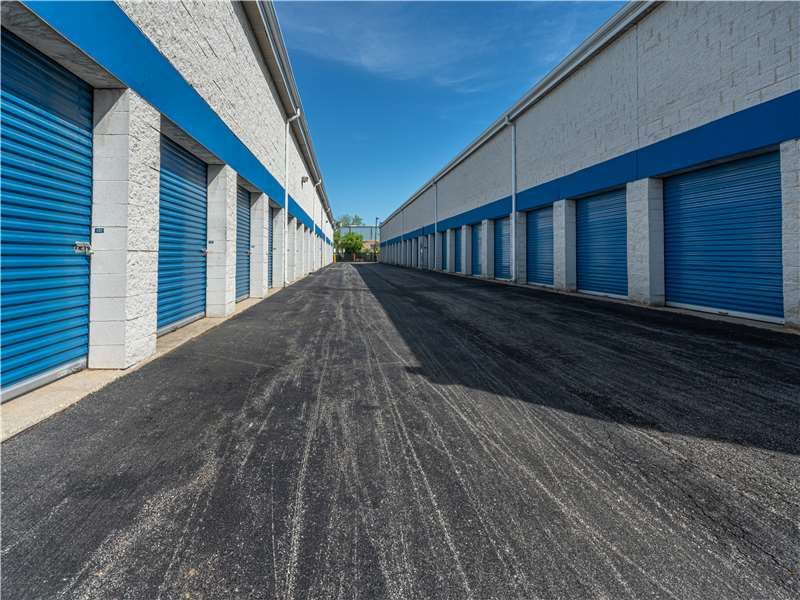 Exterior Units - Extra Space Storage at 3850 W Devon Ave, Lincolnwood, IL 60712