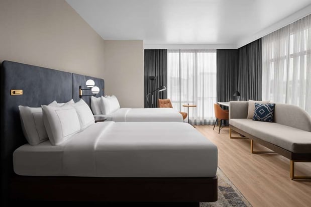 Images Hotel West & Main Conshohocken Philadelphia, Tapestry by Hilton