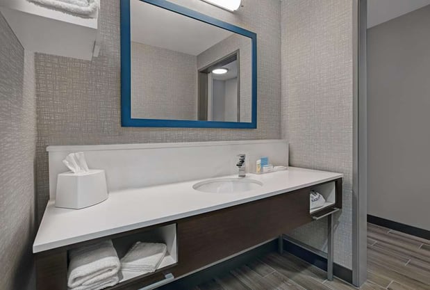 Images Hampton Inn & Suites Farmers Branch Dallas