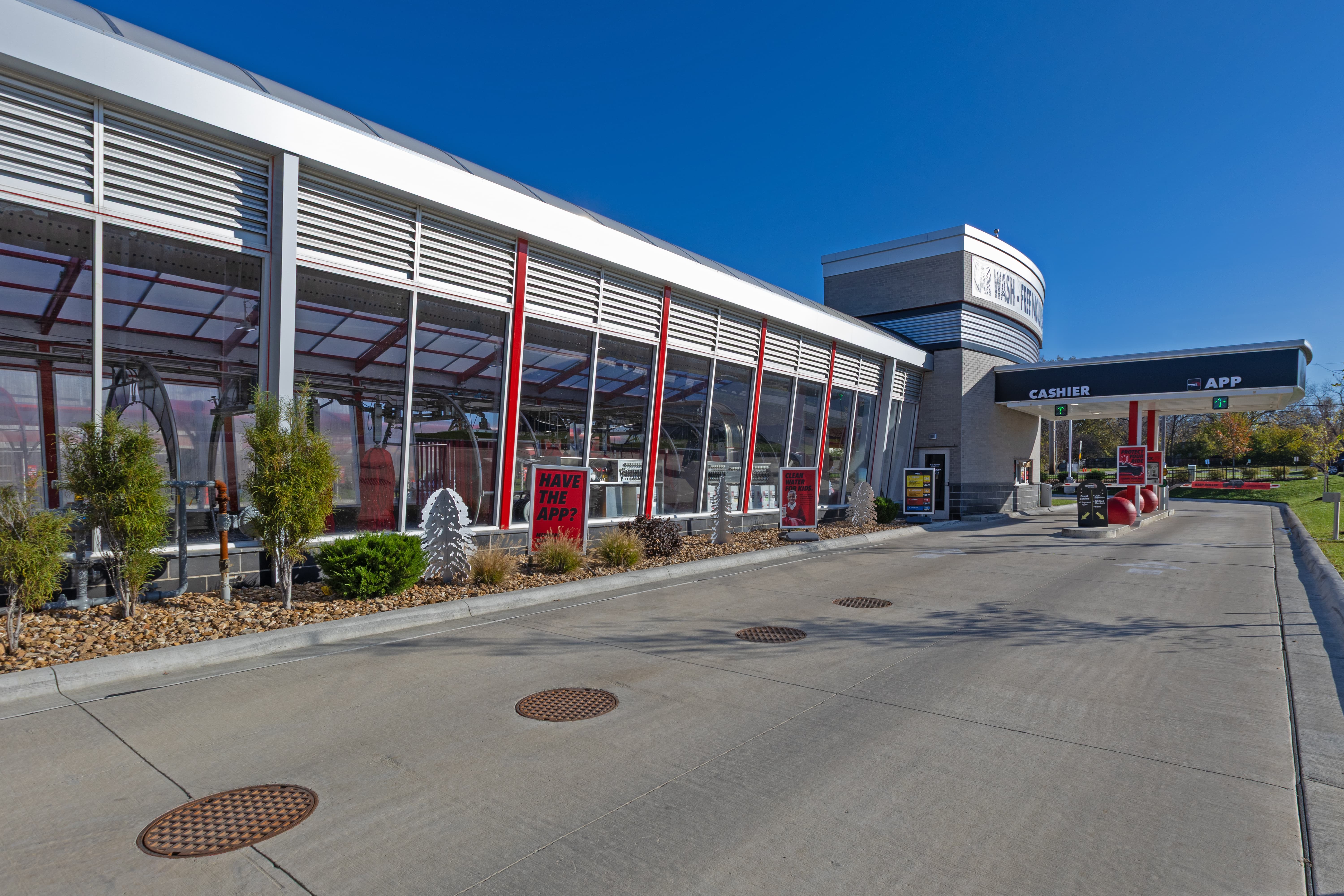 Tommy's Express Car Wash Image