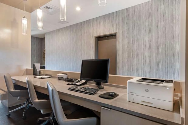 Images Best Western Plus Executive Residency Rigby's Water World Hotel