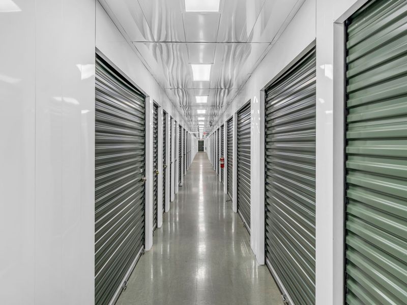 Images Extra Space Storage