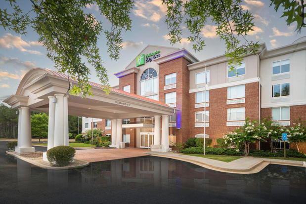 Images Holiday Inn Express & Suites Atlanta-Johns Creek, an IHG Hotel