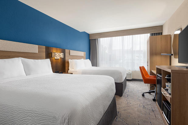 Images Holiday Inn Express & Suites Evansville Downtown by IHG