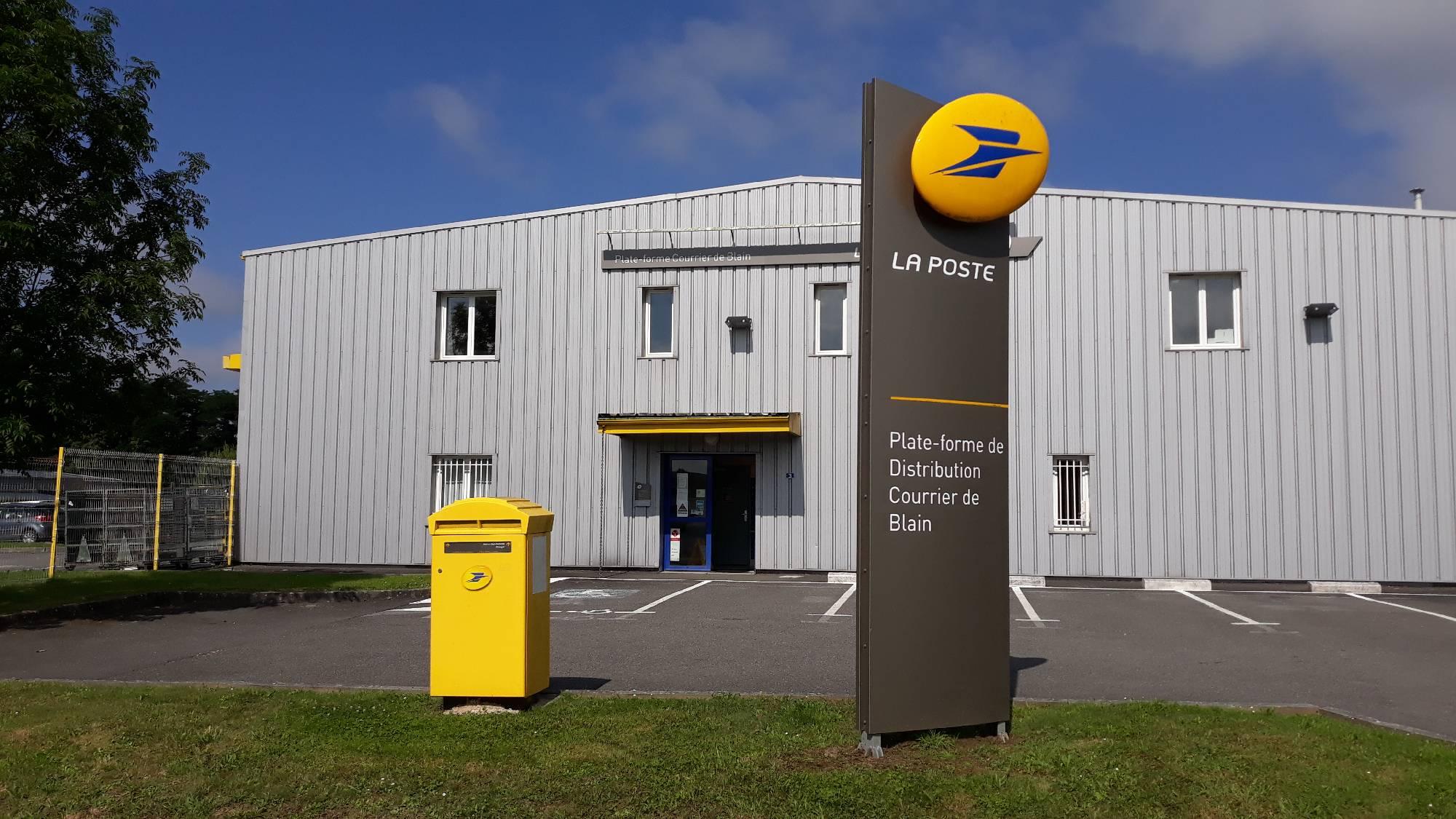 La Poste Landerneau Centre De Distribution Courrier La Poste Espace Clients Pro BLAIN PDC1 (44130) - La Poste