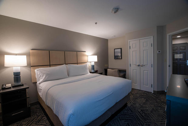 Images Candlewood Suites St. Joseph by IHG