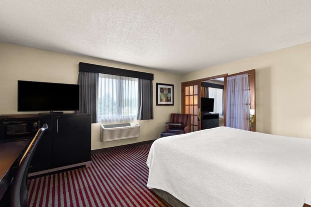 Images Best Western Germantown Inn
