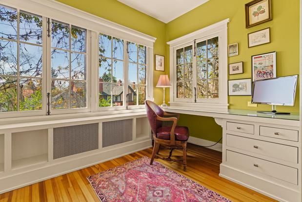 Images Van Westenberg Partners & KW Advantage Realty