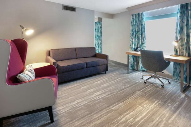 Images Hilton Garden Inn Chicago North Shore/Evanston