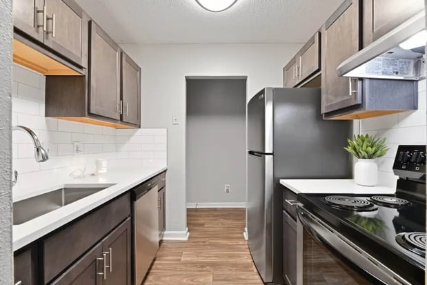 Images Premier Apartments