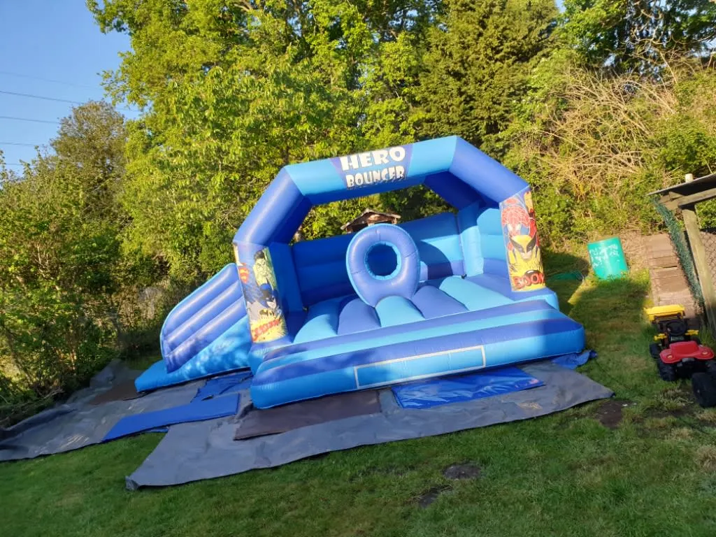 Images Top Banana Bouncy Castles