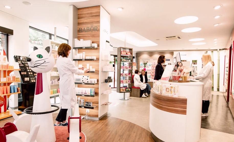 Mauritius-Apotheke Almuth Berghs e.K., Dorfstraße 24 in Meerbusch