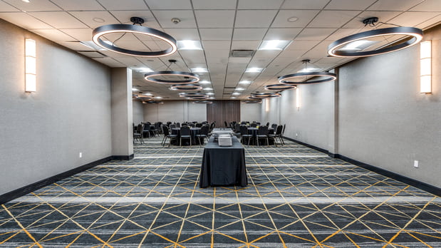 Images Holiday Inn Dallas Market Ctr Love Field by IHG