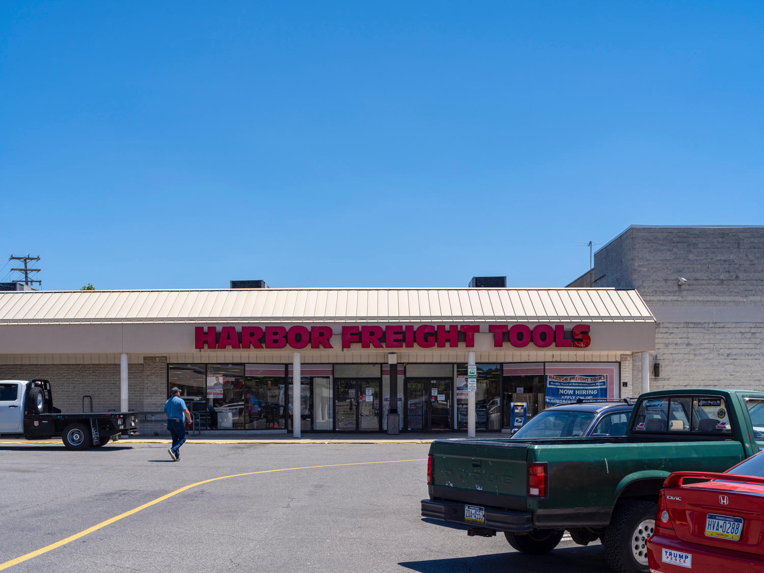 Harbor Freight Tools at Park Hills Plaza Shopping Center