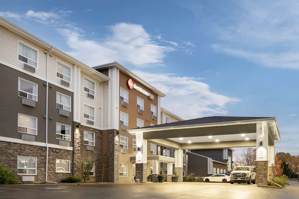 Images Best Western Plus Lacombe Inn & Suites