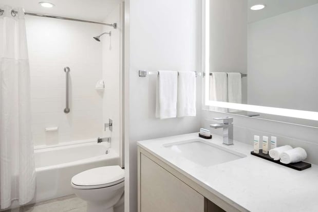 Images Embassy Suites by Hilton Tampa Airport Westshore