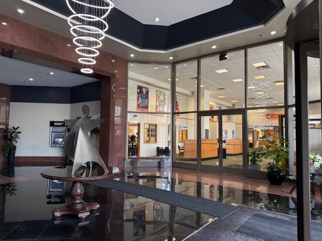 Atrium inside 1st Source banking center on East Main Street in Fort Wayne, Indiana