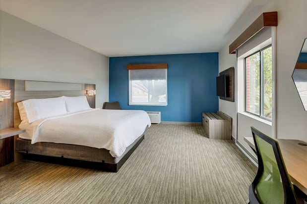 Images Holiday Inn Express & Suites Hinesville East - Fort Stewart by IHG