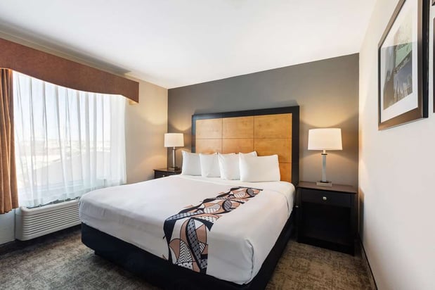 Images Best Western Inn & Suites - Midway Airport
