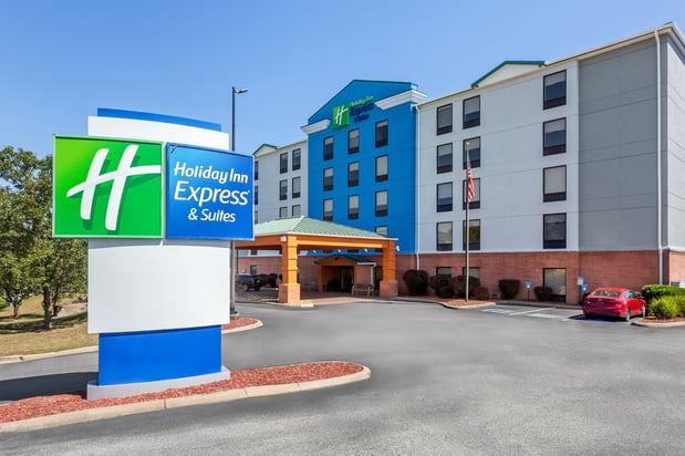 Images Holiday Inn Express & Suites Charleston-Southridge by IHG
