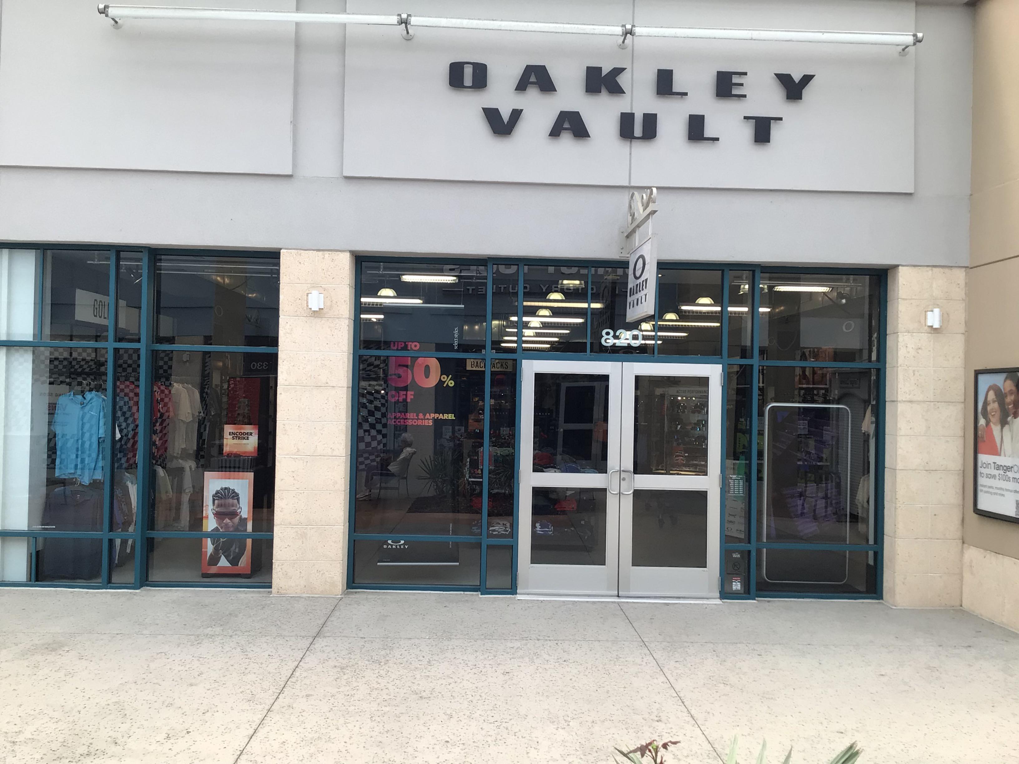 Oakley Vault, 10827 Kings Rd, Ste 820, Tanger Outlets Myrtle Beach, Myrtle  Beach, SC, Clothing Retail - MapQuest