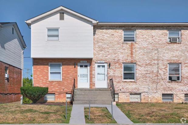 Images Fay Street Apartments