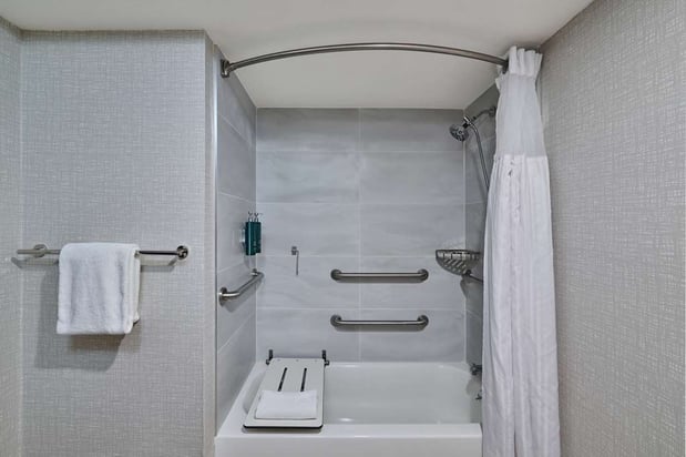 Images DoubleTree by Hilton Chatsworth