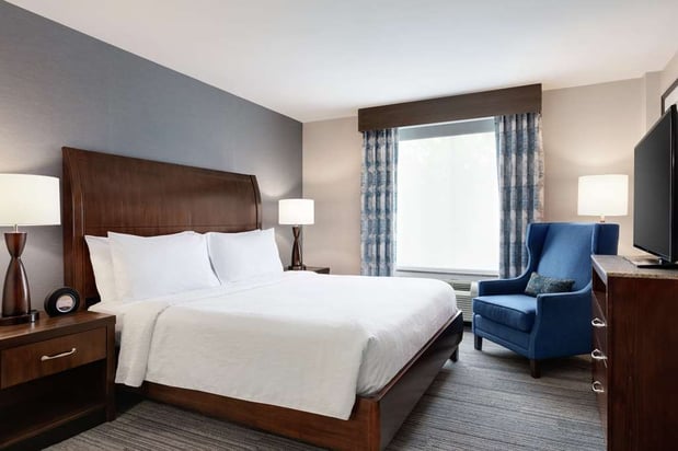 Images Hilton Garden Inn Stony Brook