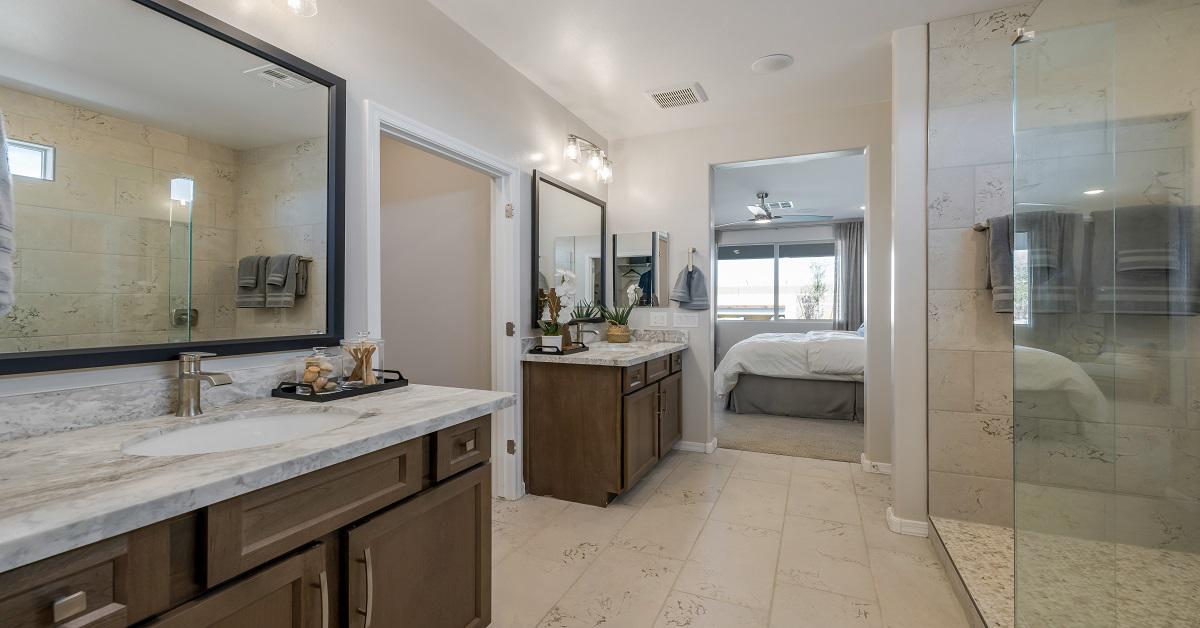 Eminence at Alamar - Flagstaff Model - Owners Bath