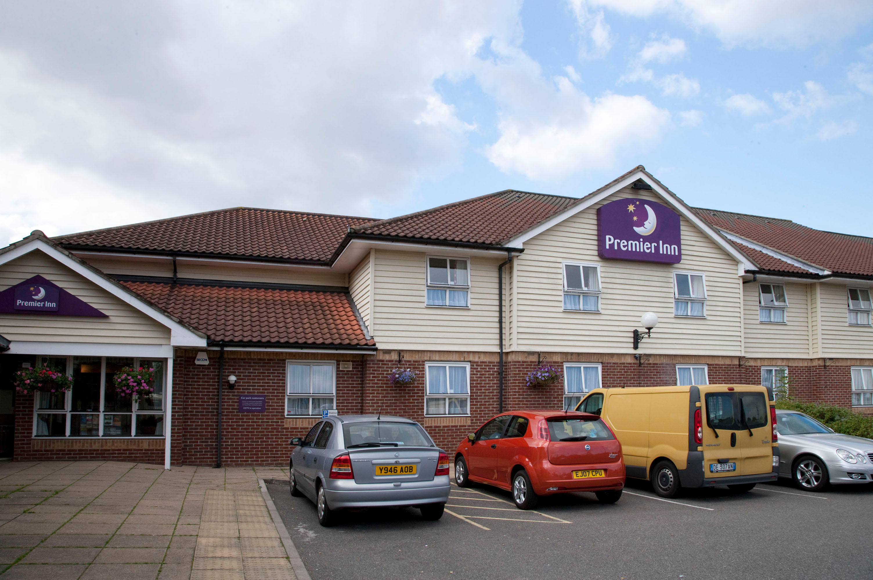 Premier Inn Braintree (A120) Hotel - Hotels in Braintree CM77 8GG - 192.com