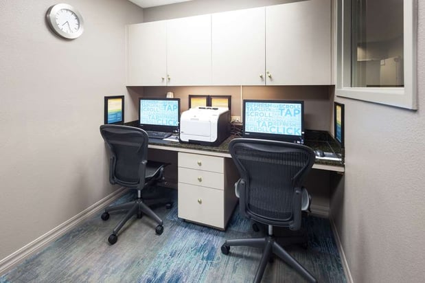 Images Hilton Garden Inn Sacramento/South Natomas