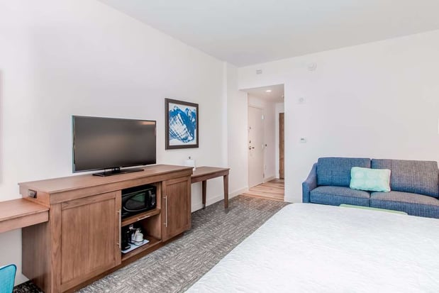 Images Hampton Inn & Suites Panama City Beach-Beachfront