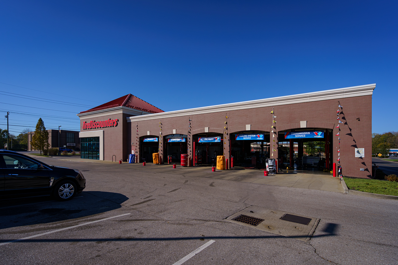 Tire Discounters Beechmont | Tires, Wheels, Services, Fluids, & more