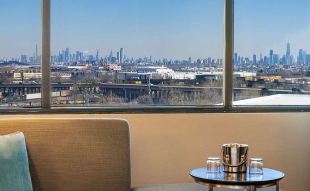 Images DoubleTree by Hilton Hotel Newark Airport