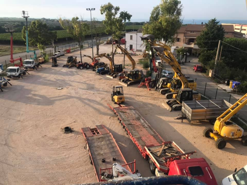 Images Cni Noleggi - Noleggio Piattaforme Aeree