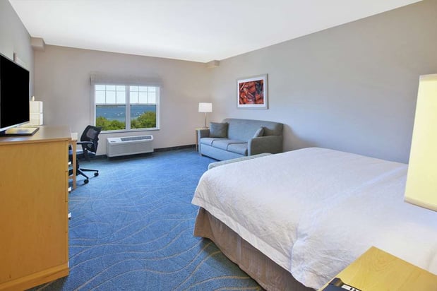 Images Hampton Inn Bar Harbor