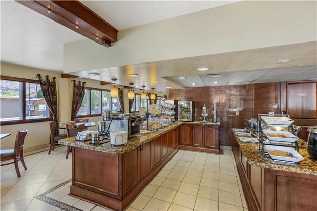 Images Best Western Plus Greenwell Inn