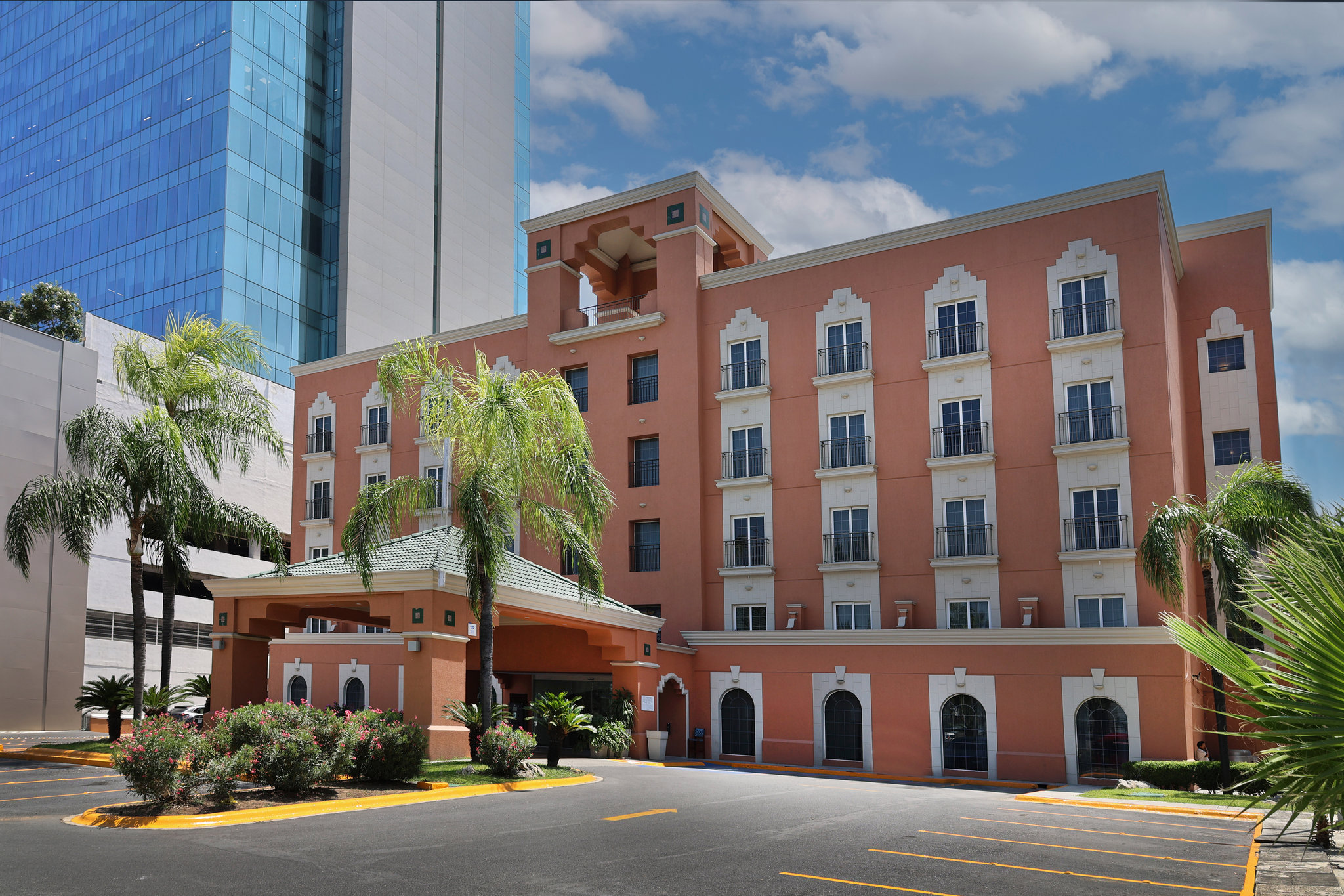 Images Holiday Inn Express Monterrey Galerias-Sn Jeronimo by IHG
