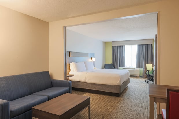 Images Holiday Inn Express & Suites Raleigh North - Wake Forest by IHG